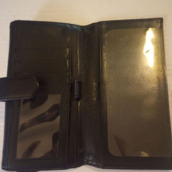 Etienne Aigner Vintage Leather Wallet With Checkbook Holder - Picture 5 of 8